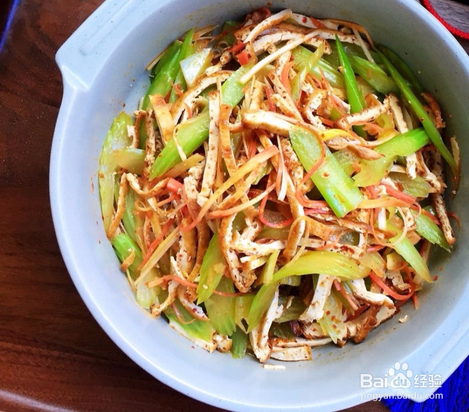 油豆腐丝拌西芹