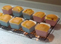 如何制作弹性十足分蛋海绵杯子蛋糕？