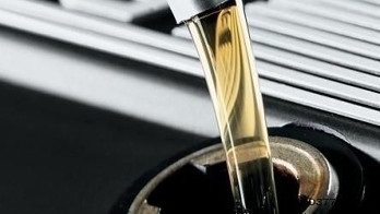 宝马318i更换机油,需要加多少升机油