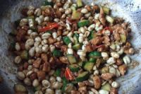 酱爆黄瓜鸡丁的做法