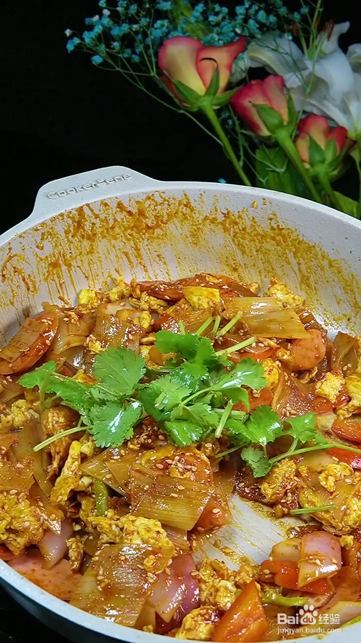 如何制作简单好吃的炒冷面?