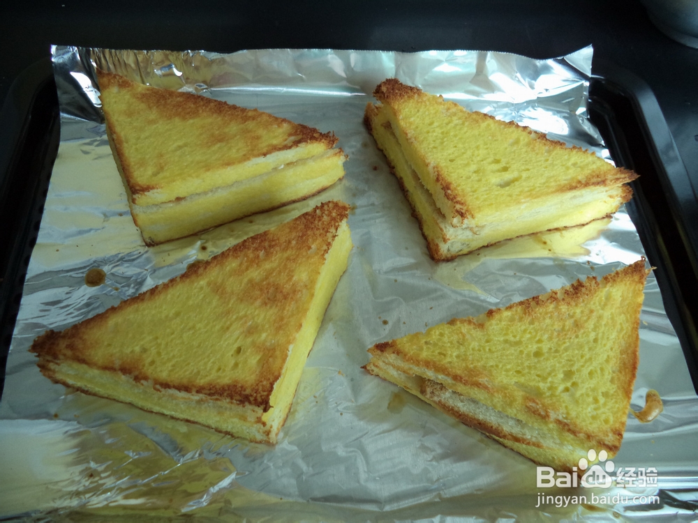 烤肉松三明治怎么做