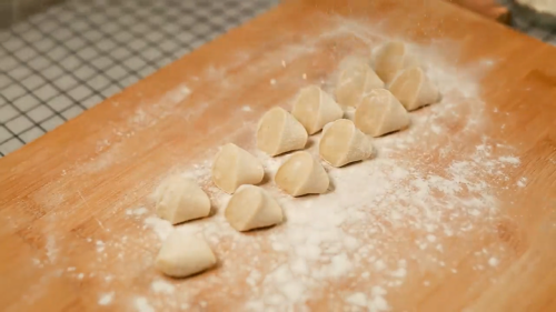 怎么制作虾仁饺子