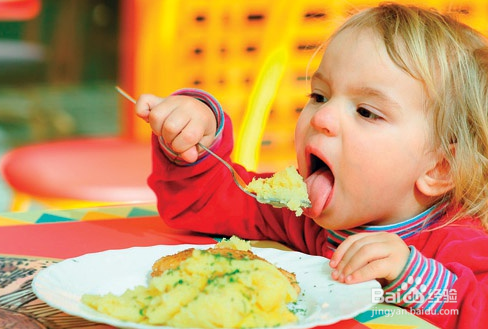 如何安心带孩子出去吃饭?