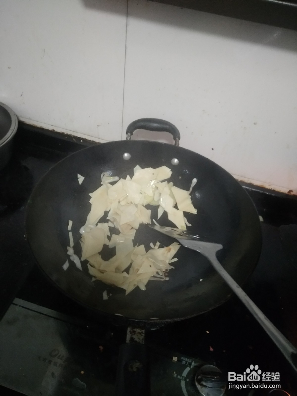 沙丁鱼炒千张