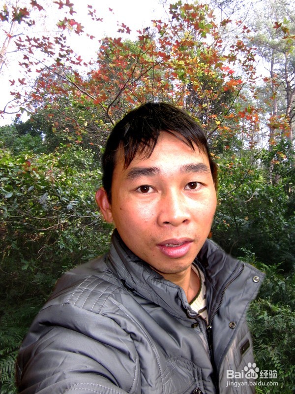 怎样改变照片中背景的色彩