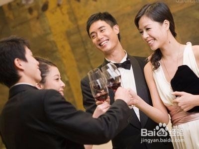 婚礼敬酒有什么讲究和技巧