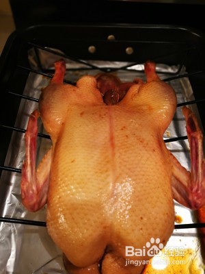 怎么做一只色香味俱全的家庭烤鸭