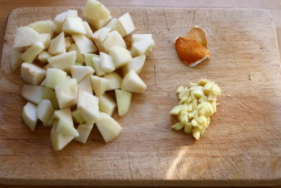 银耳陈皮生姜炖梨