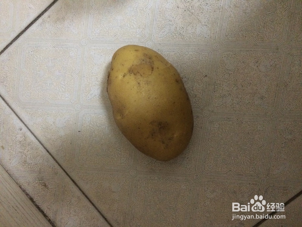 怎么做香菇鸡腿土豆汤?