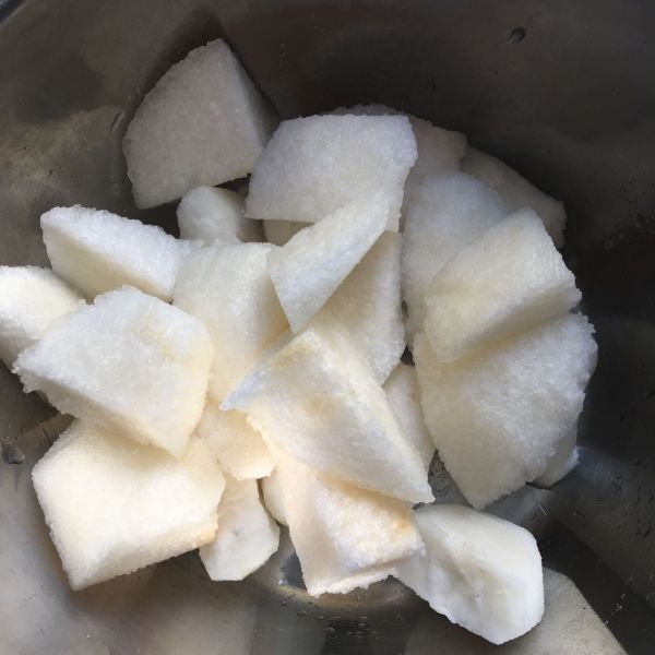 雪梨荸荠薏米糖水