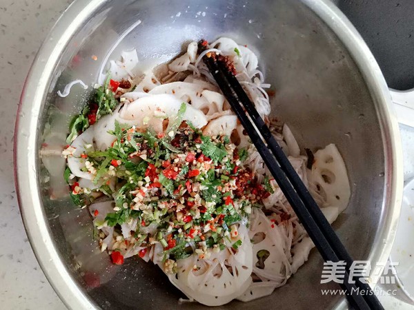 凉拌藕片的做法