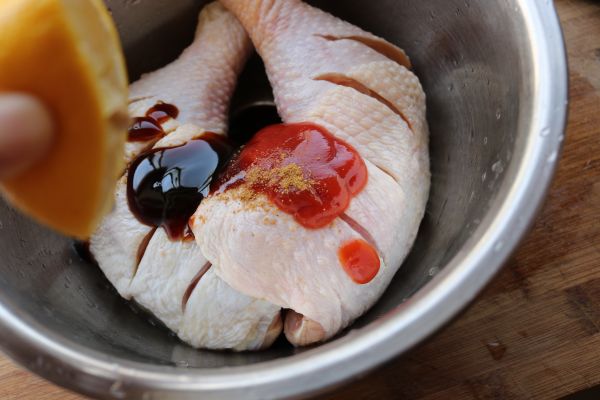 柠香葱油焗鸡腿