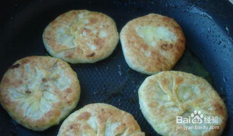 我来教你做出馋嘴的酸菜馅饼