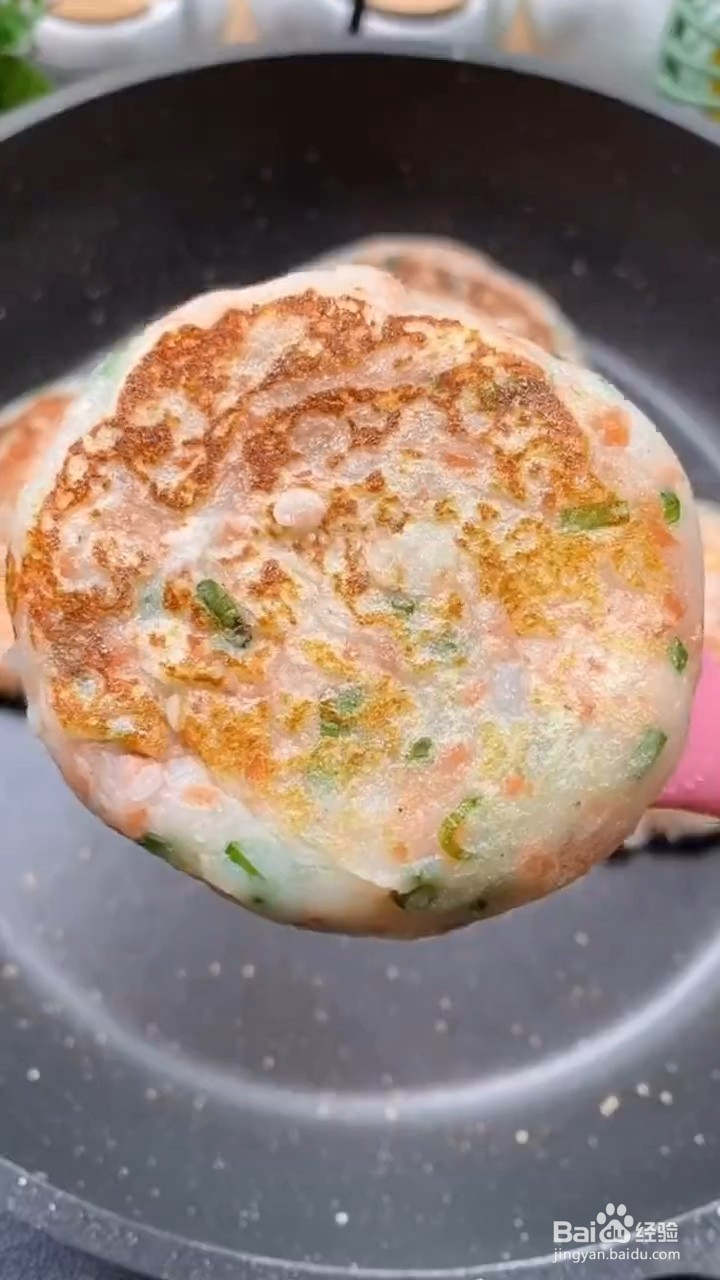大人小孩都爱吃的香煎土豆饼要怎样做