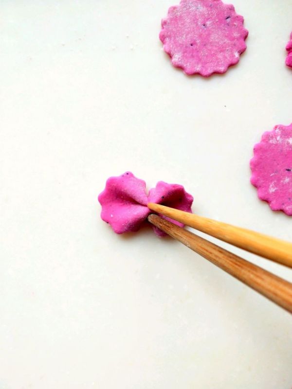 鸡汤三色蝴蝶面