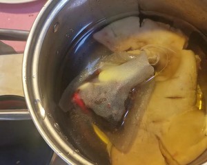 卤味猪蹄的做法