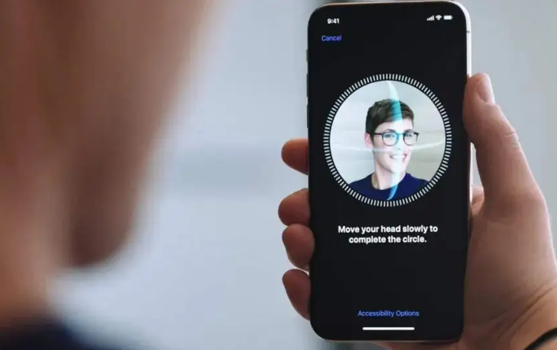 iphone11面容会用到后置摄像头吗