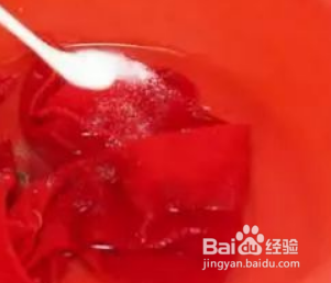 洗衣服加盐有什么作用