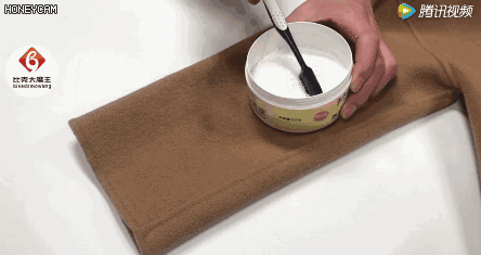 大衣脏了，不用洗不用晒，一条毛巾就搞定！