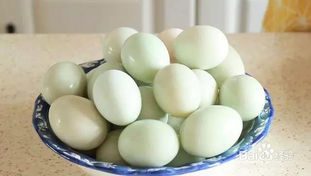 想吃咸鸭蛋不用买，教你在家自己做