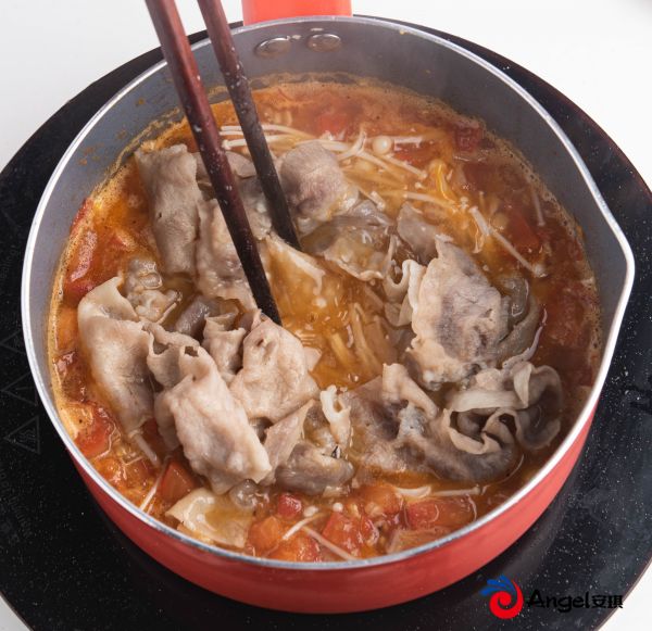 夏日开胃酸汤肥牛