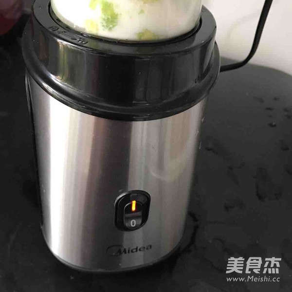 牛油果苹果奶昔