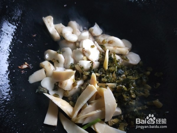 雪菜冬笋炒马蹄的制作方法