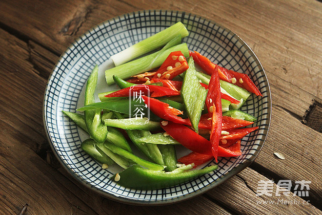 豆干炒腊肉的做法