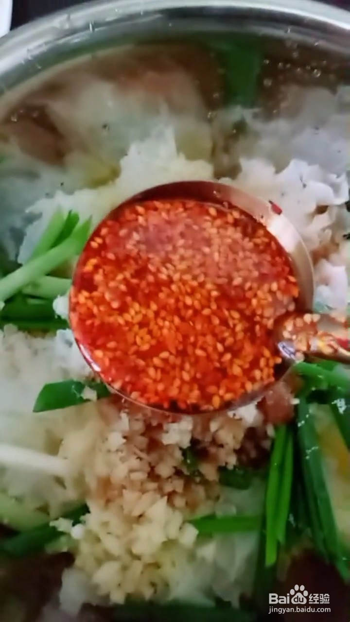 如何自制美味好吃的凉拌银耳