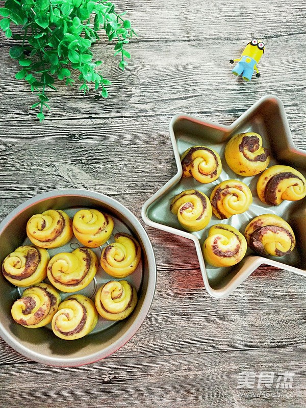 红薯豆沙玫瑰花面包
