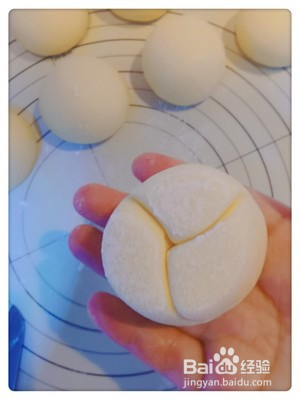 奶香开花馒头的做法