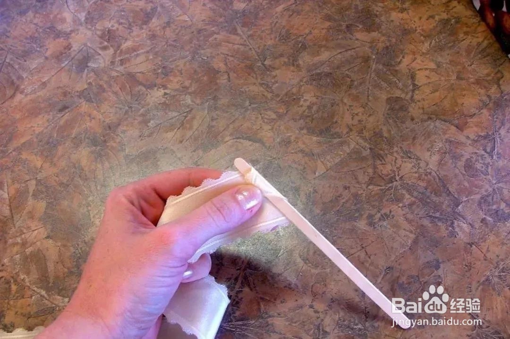 随手一根丝带卷出了漂亮的玫瑰，几分钟搞定一朵