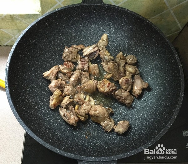 如何制作腐竹烧土鸡