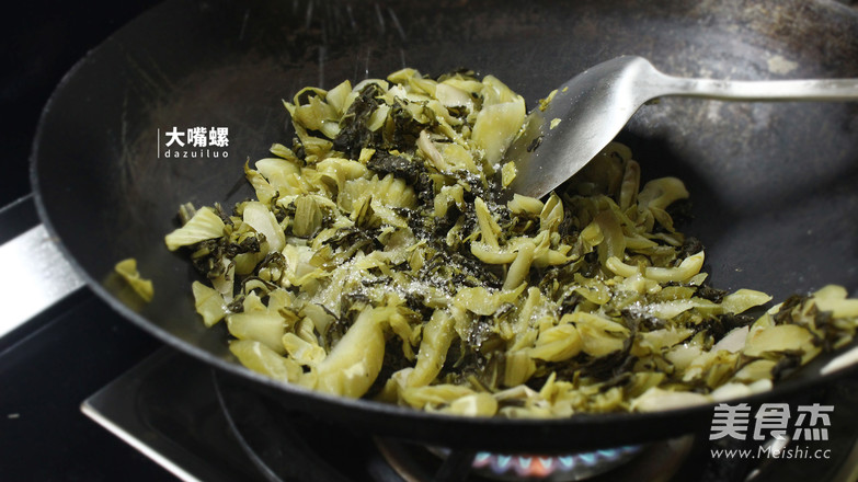 特色螺蛳斑鱼锅丨大嘴螺