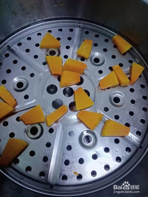 如何做酒酿南瓜糯米团子？