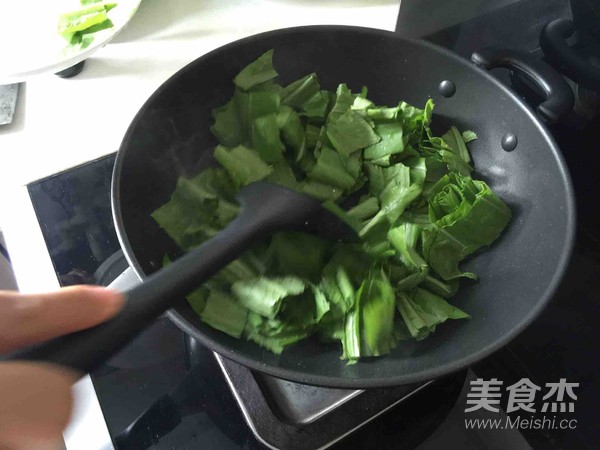 素炒油麦菜的做法