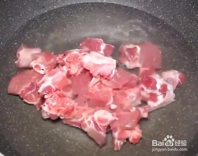 如何用排骨制作家常菜