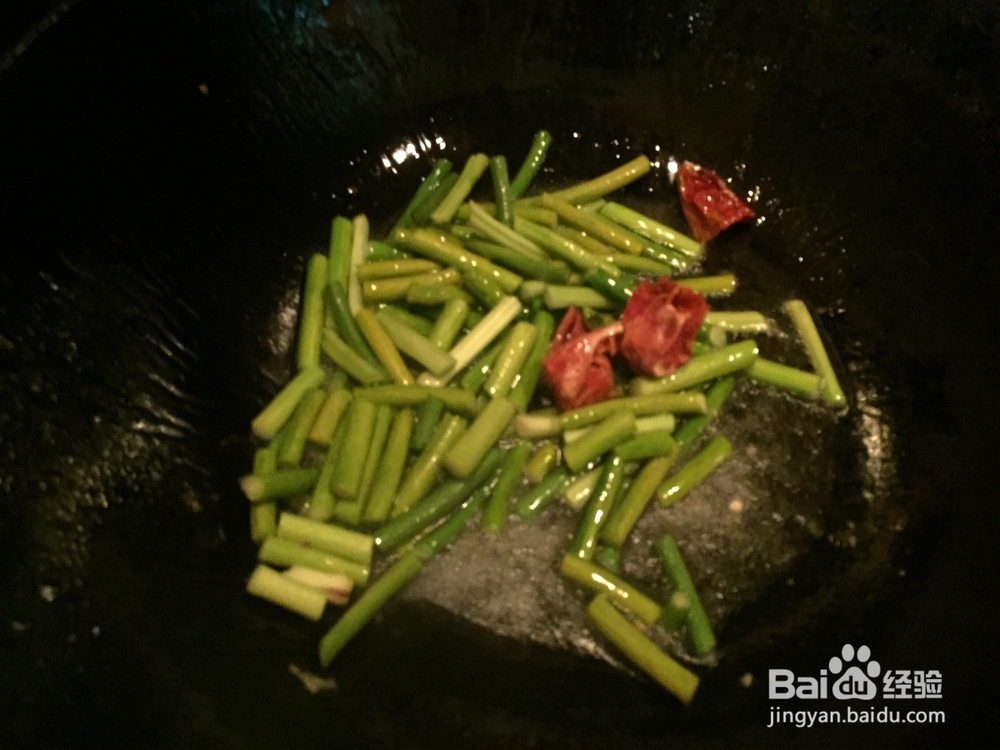 如何做香茹炒蒜苔