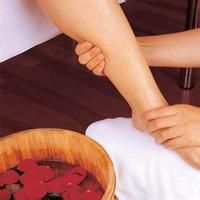 如何泡脚改善经痛？