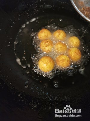 外酥内软炸土豆