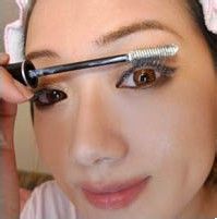 下垂眼角妆容怎么化使双眼萌动而有神