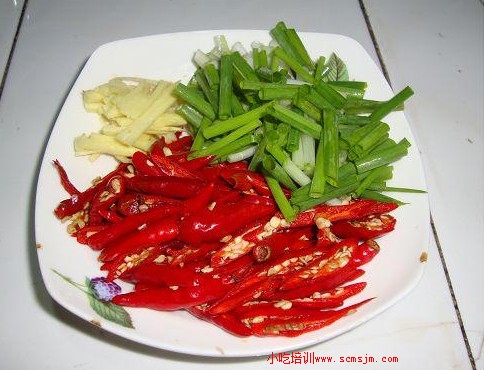 干锅鱼的做法、干锅鱼培训