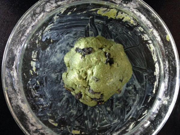 抹茶葡萄干司康
