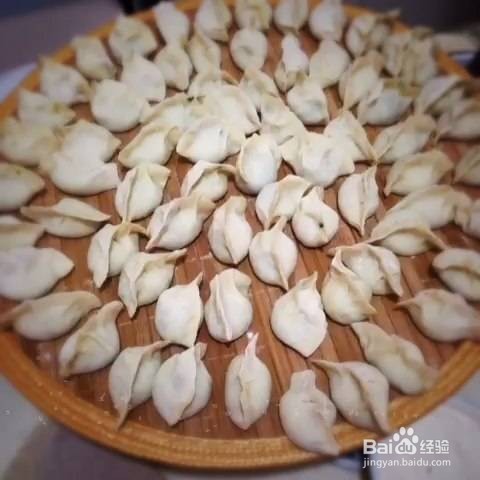 韭菜鸡蛋馅儿饺子的做法