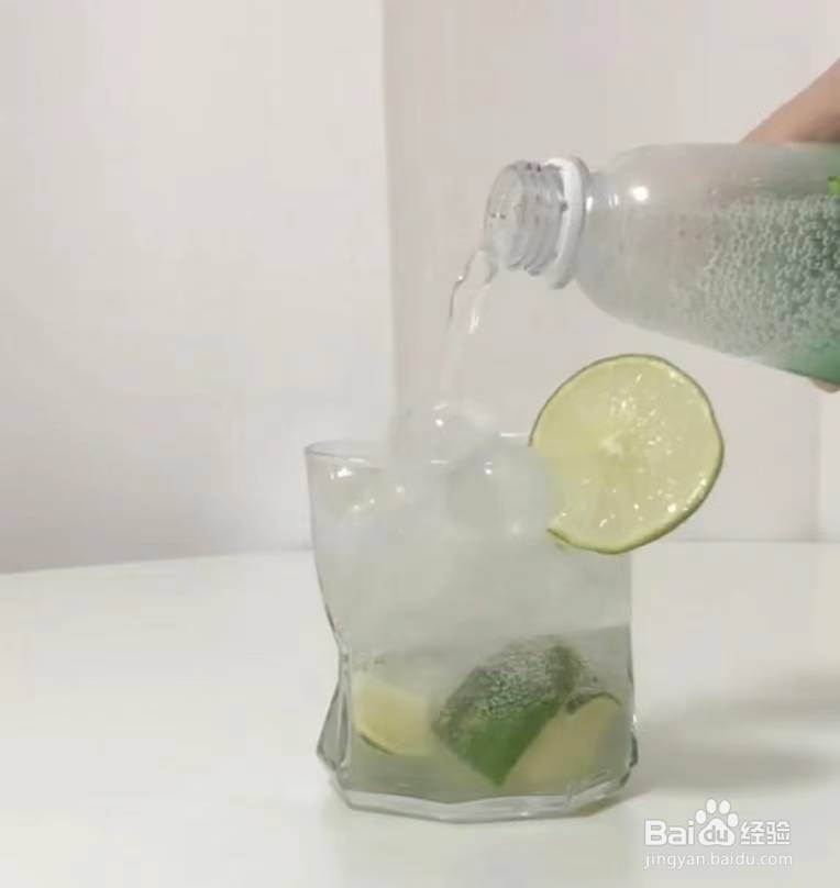 柠檬薄荷苏打水