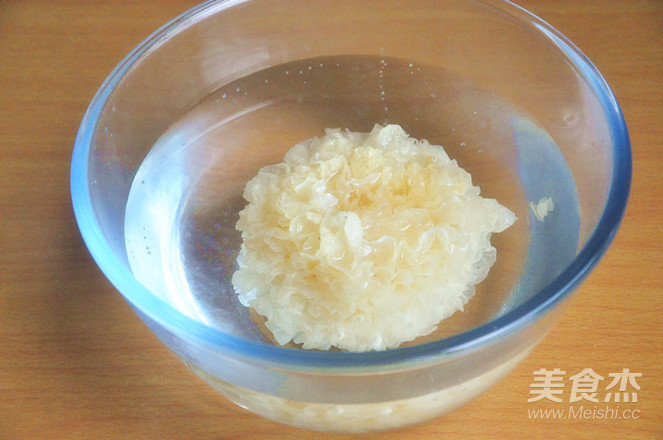 蔓越莓南瓜银耳汤