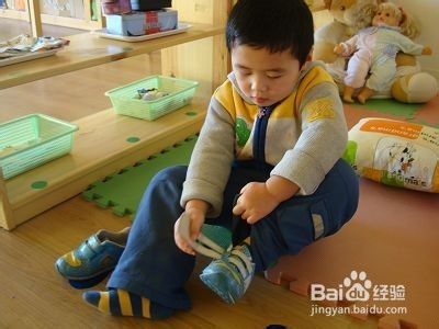 家长如何让孩子喜欢穿鞋子？