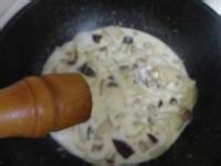 香菇牛奶汤图片