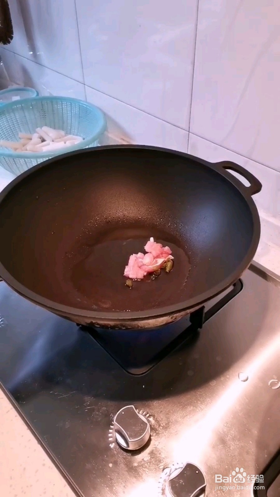 雪菜肉丝炒年糕的步骤